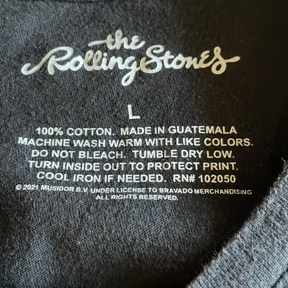 Rolling Stones Shirt size L Women’s 1975 US Tour Rock Roll Band Tee - Picture 2 of 4